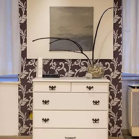 Peaceful Gozsdu Apartment *