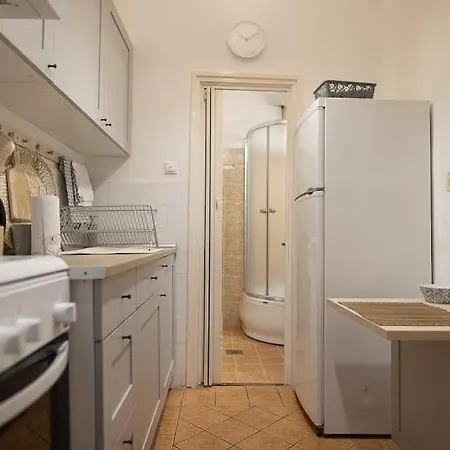 Apartment Peaceful Gozsdu *