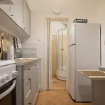Apartment Peaceful Gozsdu *