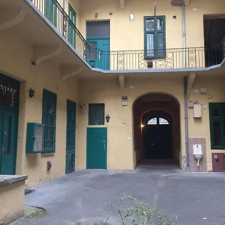 Peaceful Gozsdu Budapesta